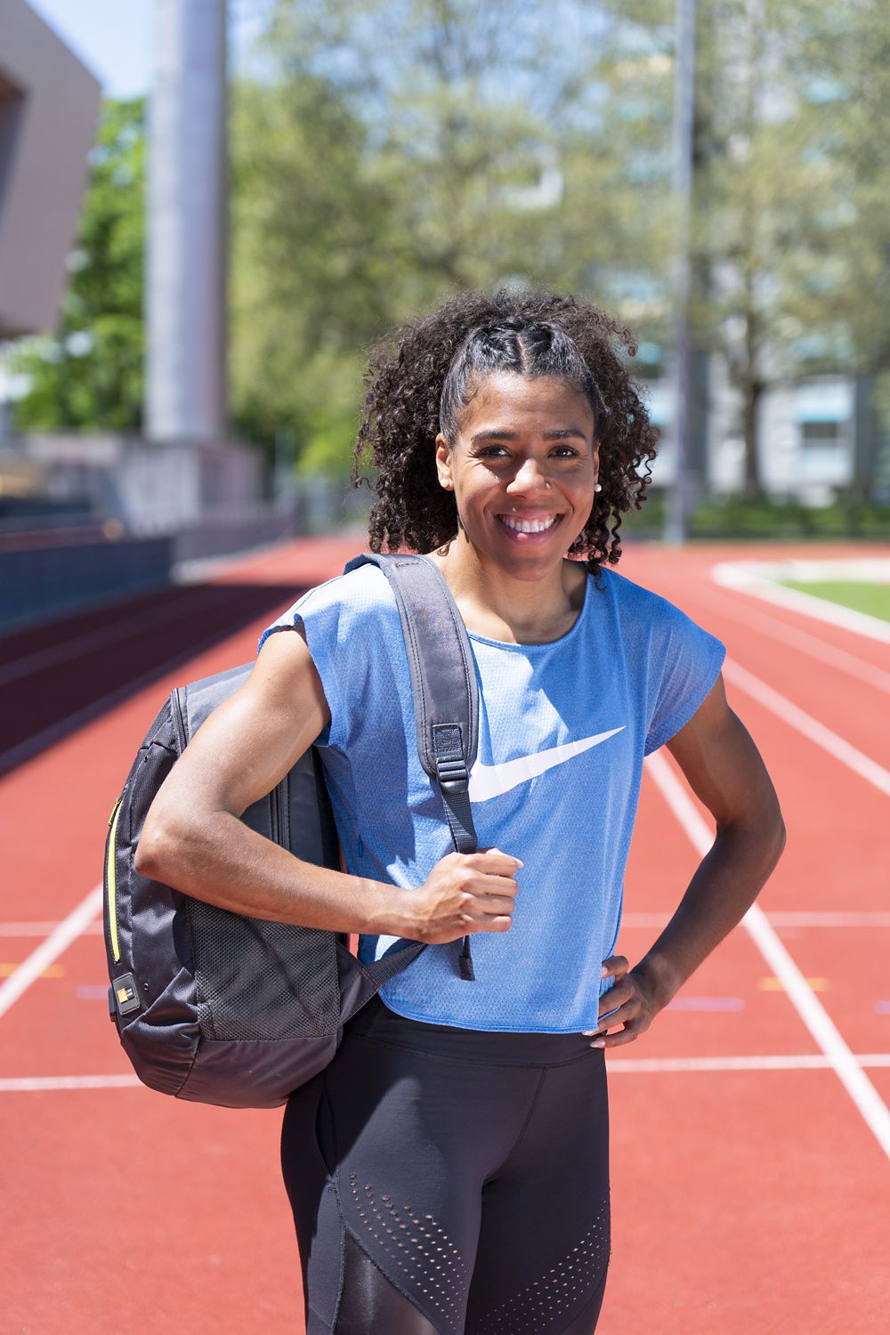 Thomas Röhler mit Dyson Rucksack